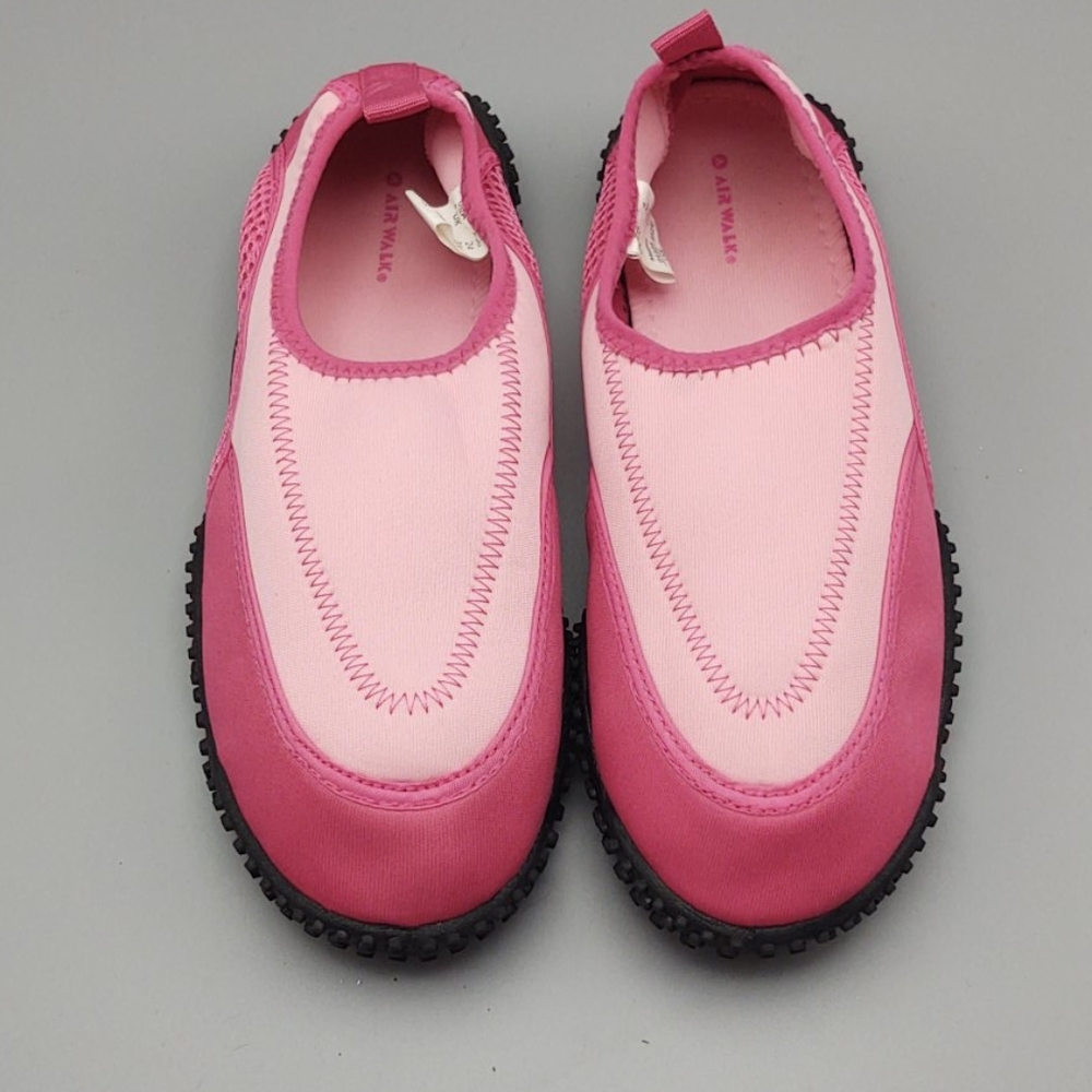AirWalk Girl's Water Shoes Sz. 4